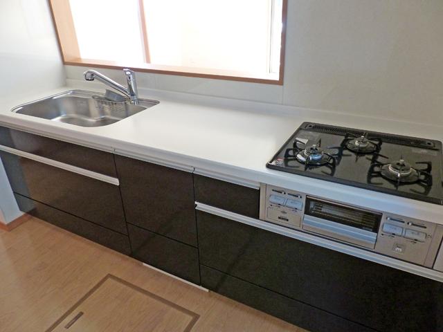 Kitchen. Same specifications photo (kitchen)