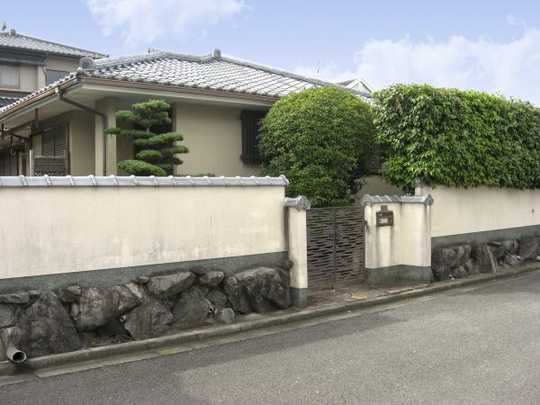 Local appearance photo