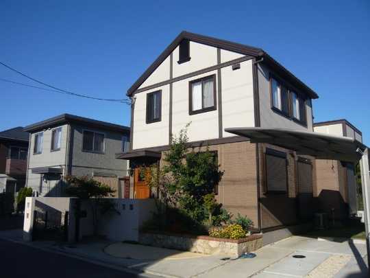 Local appearance photo. Day is good per southwestward