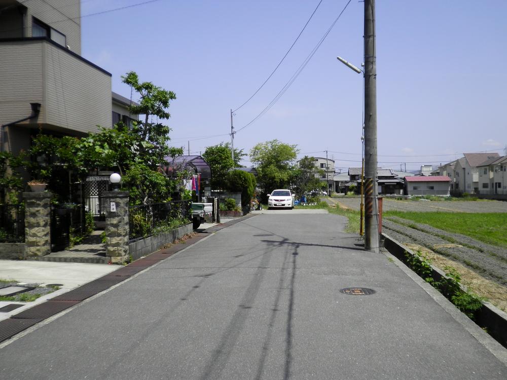 Local photos, including front road. Local (March 2013) Shooting