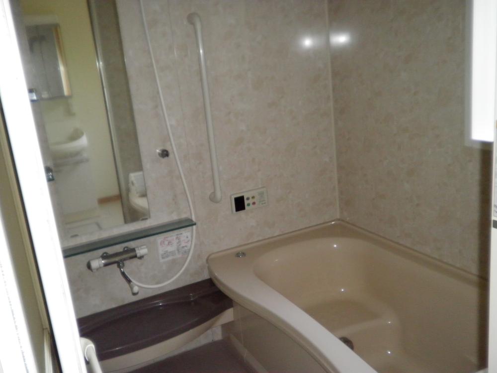 Bathroom. Room (May 2013) Shooting