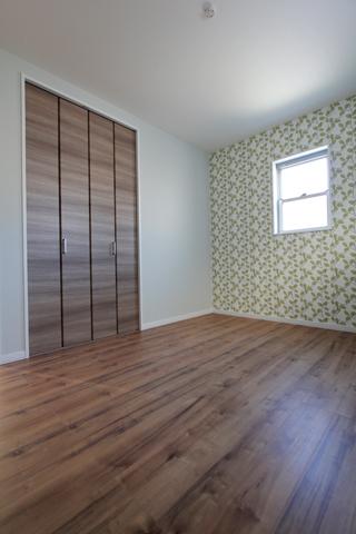 Non-living room. Indoor (07 May 2013) Shooting