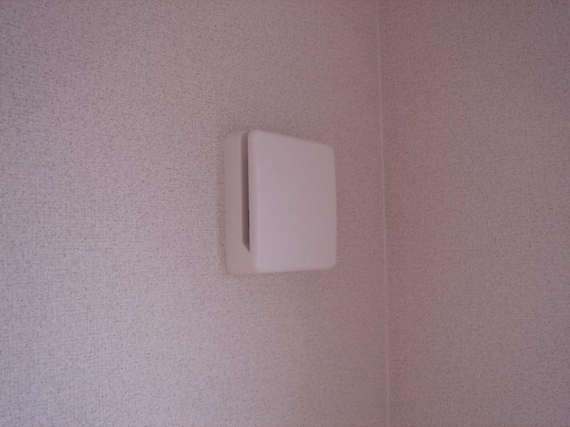 Cooling and heating ・ Air conditioning. 24-hour ventilation system is room air the planned replacement by using a machine, such as a fan, Is a system for always maintain the fresh air. 