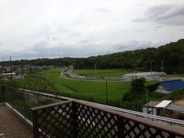View photos from the dwelling unit. The view from the wood deck Ventilated ・ Well of bitter view Pleasant wood deck