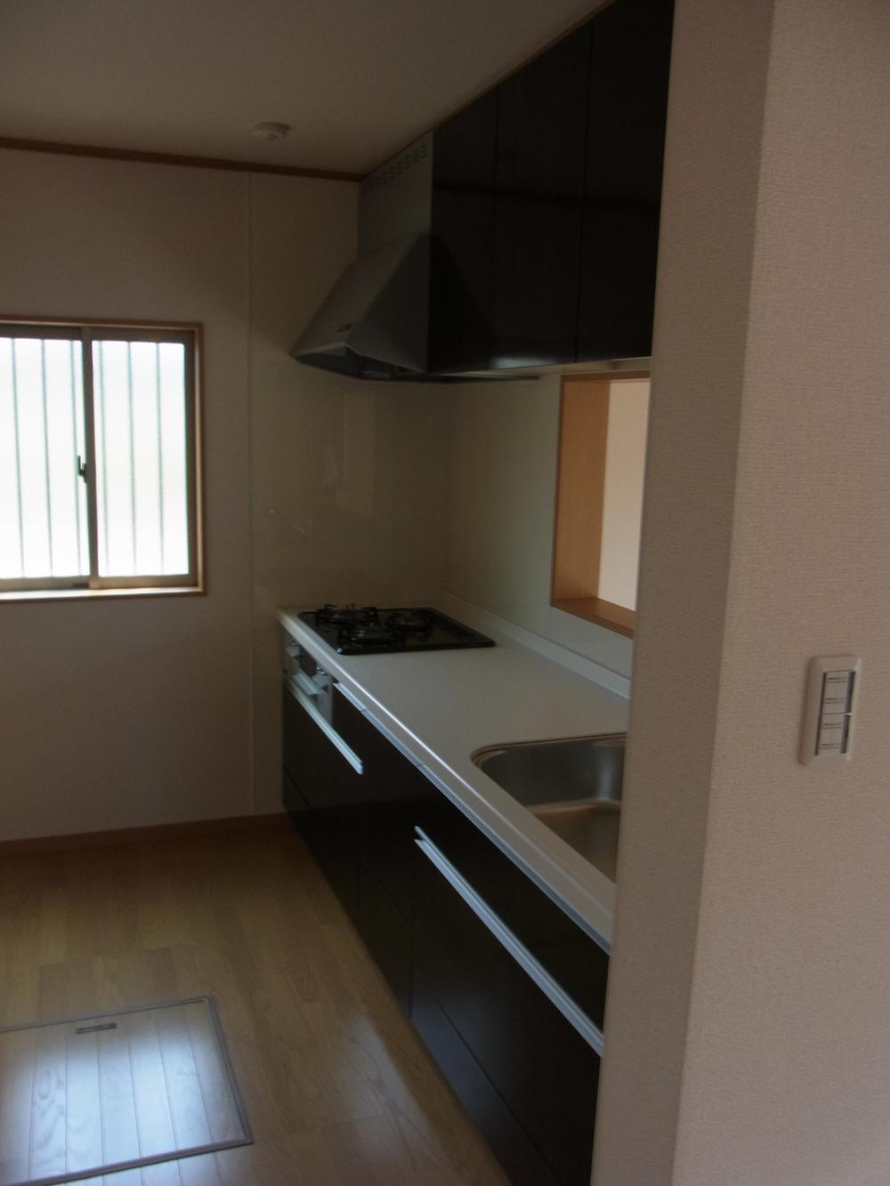 Kitchen. Indoor (11 May 2013) Shooting