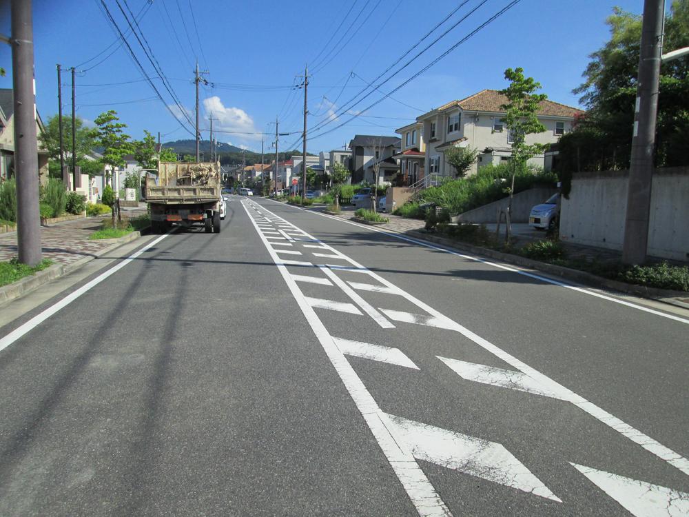 Sale already cityscape photo. It is close to the road. 