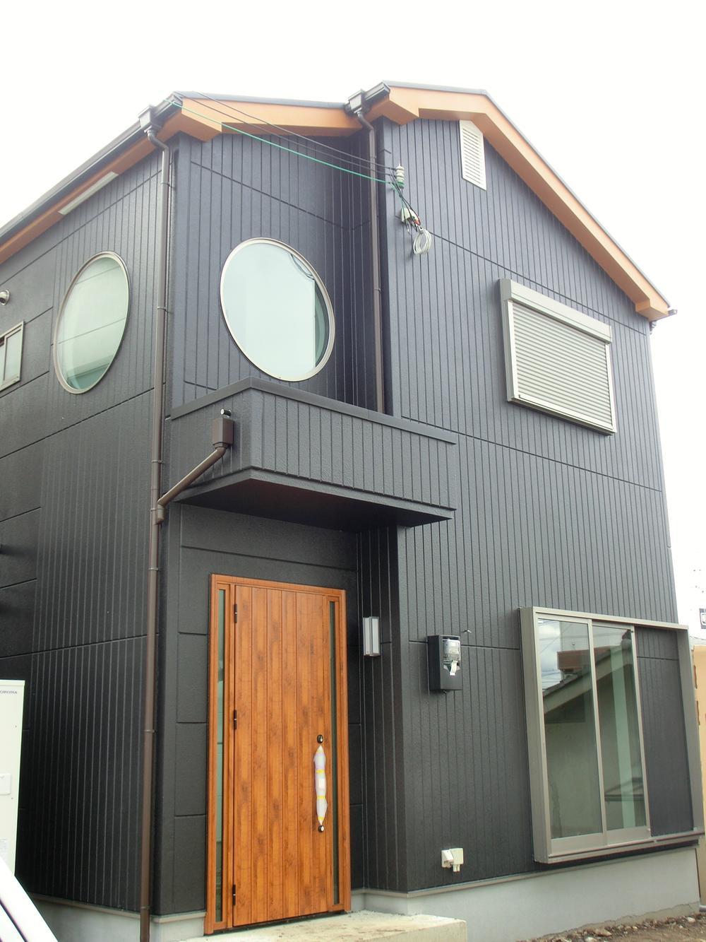 Same specifications photos (appearance). To build a house, Possible to realize time and longing of the life style of a dream. There is wisdom and ingenuity to fulfill the space of commitment here. 