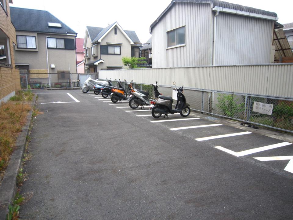 Parking lot
