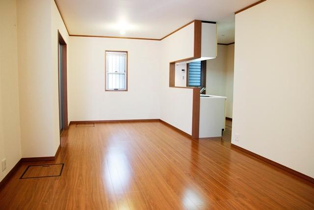 Same specifications photos (living). Same specifications photos (living) LDK popular face-to-face kitchen