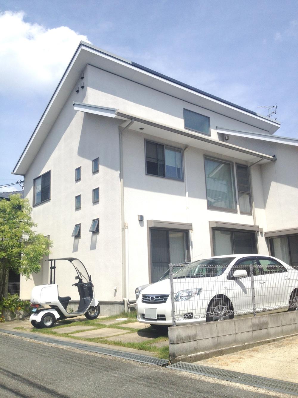 Local appearance photo