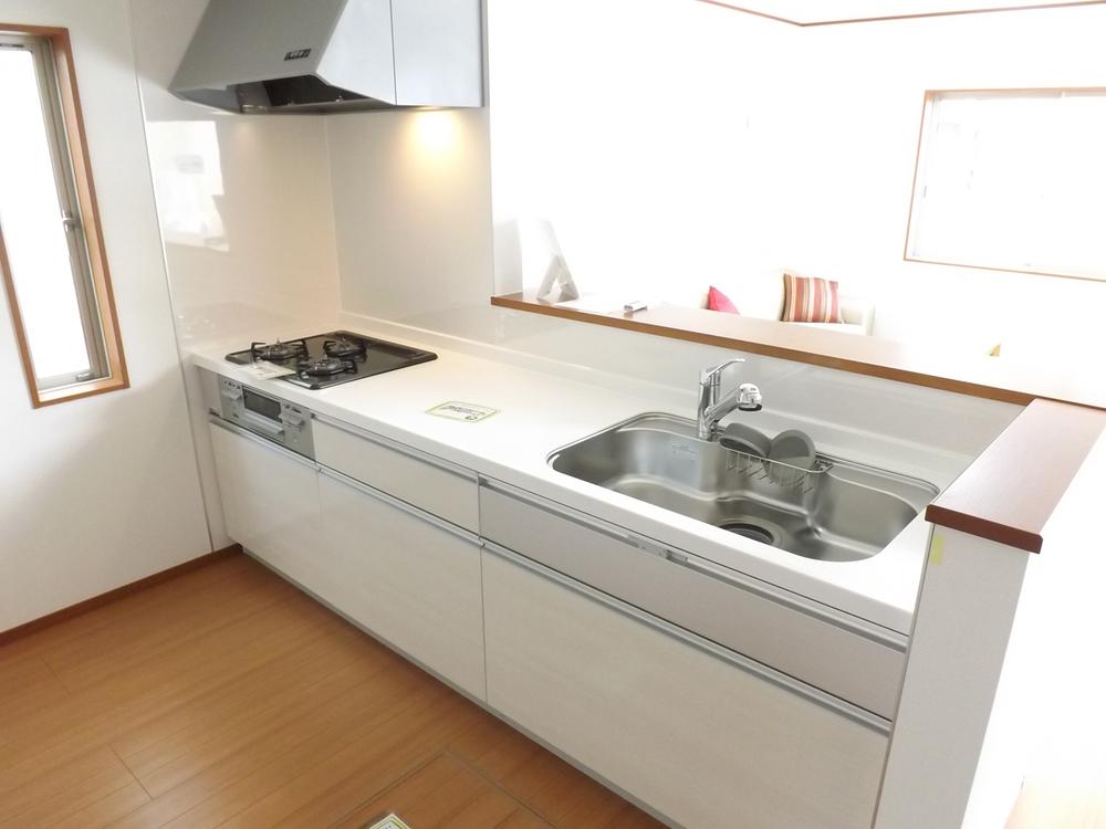 Kitchen. Local photo (kitchen) Water purification function with faucet, Slide storage!