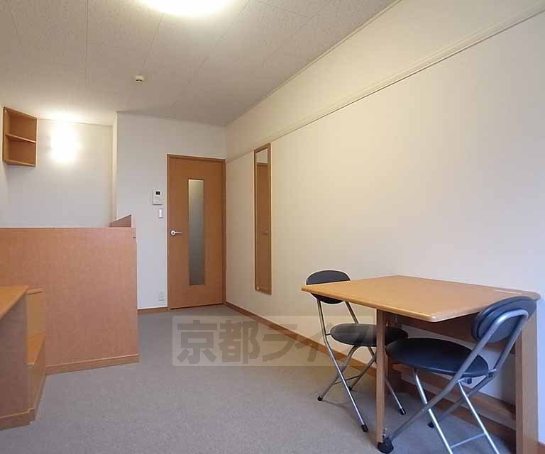 Living and room. A Minamimado Western-style 8 pledge.