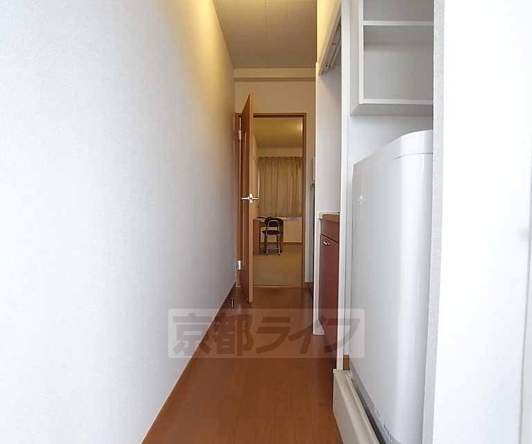 Other room space. It is refreshing entrance.