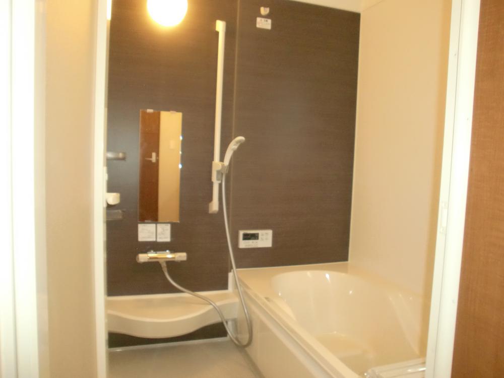 Same specifications photo (bathroom). Bathroom with heating dryer