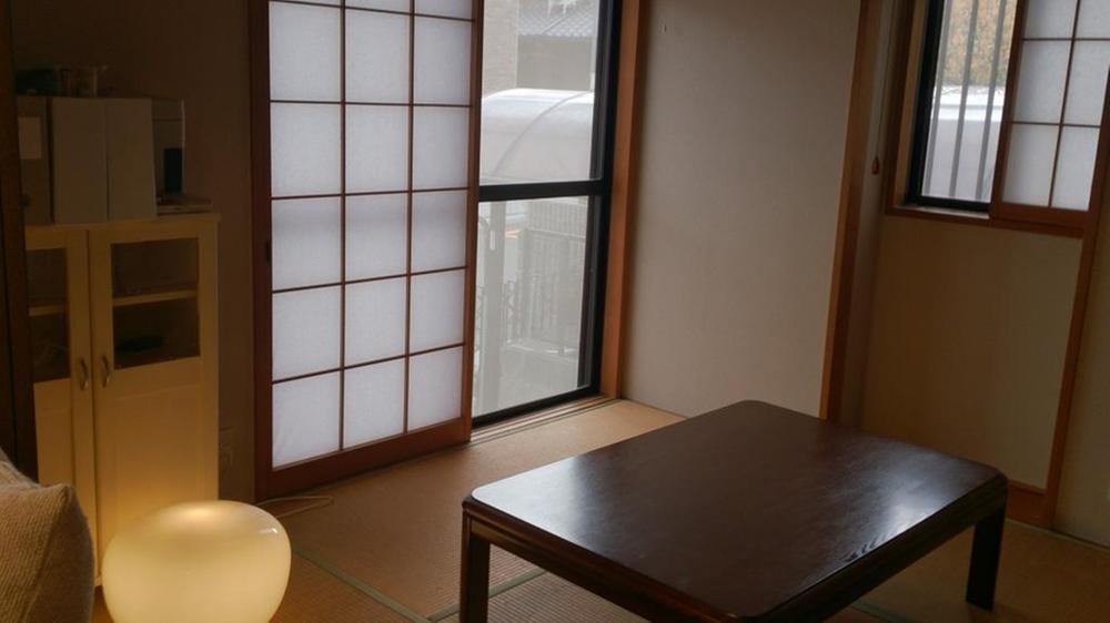 Non-living room. Living room is next to the Japanese-style room. Indoor (12 May 2013) Shooting