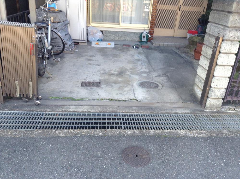 Parking lot. Local shooting