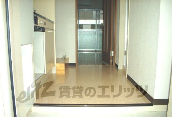 Other room space. Corridor