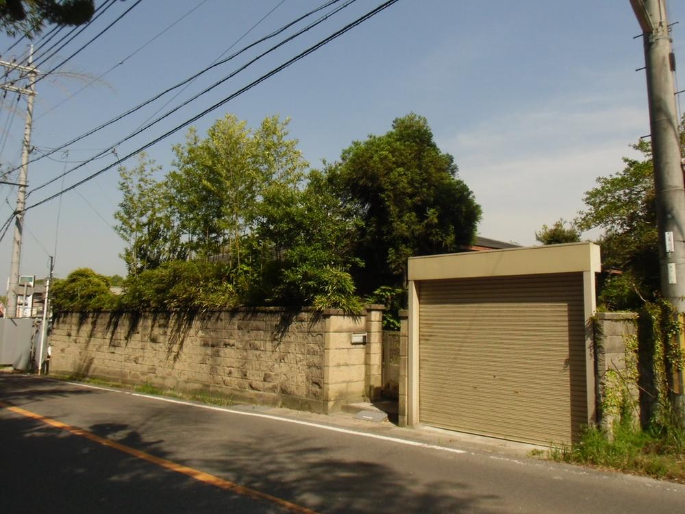 Local photos, including front road. Local (May 2013) Shooting