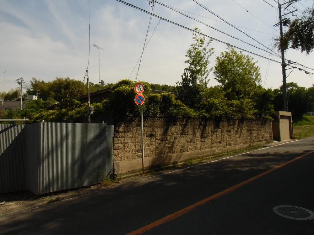 Local photos, including front road. Local (May 2013) Shooting