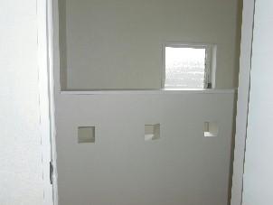 Other introspection. T No. land second floor