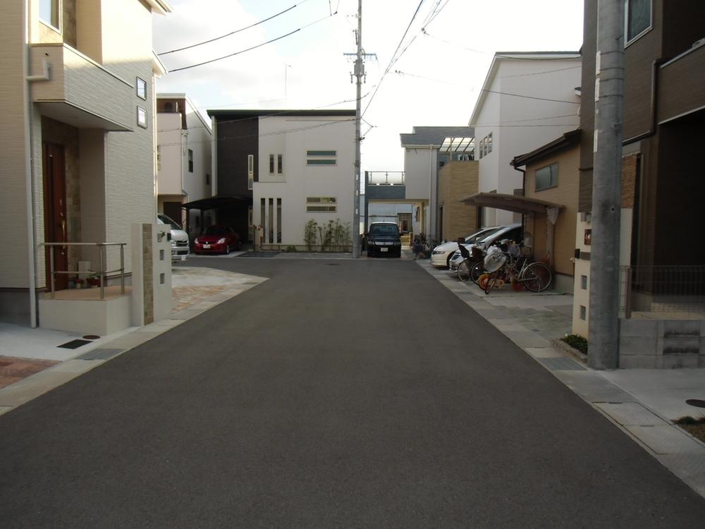 Local photos, including front road. Local (12 May 2013) Shooting