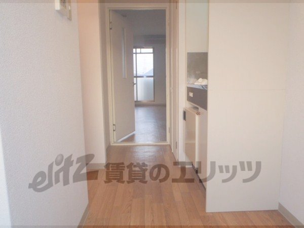 Other room space. Corridor