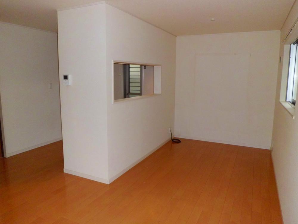 Living. 2013 December shooting