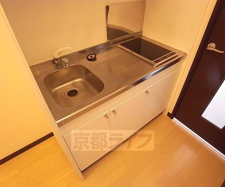 Kitchen. Cooking is also easy to kitchen.