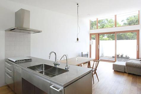Kitchen. Storage lot ・ Spacious washing in the sink also happy to water purifier visceral hand shower system Kitchen!