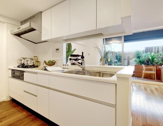 Kitchen. Storage lot ・ Spacious washing in the sink also happy to water purifier visceral hand shower system Kitchen!