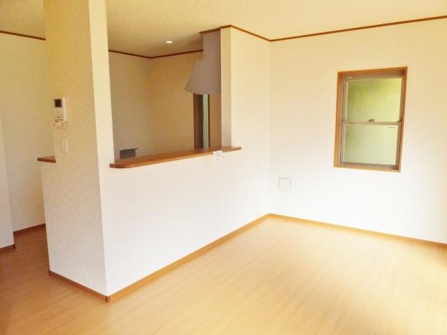 Same specifications photos (Other introspection). Same type other properties living