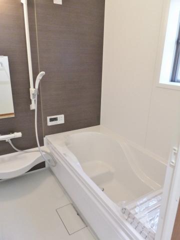 Same specifications photos (Other introspection). Same type other properties bus