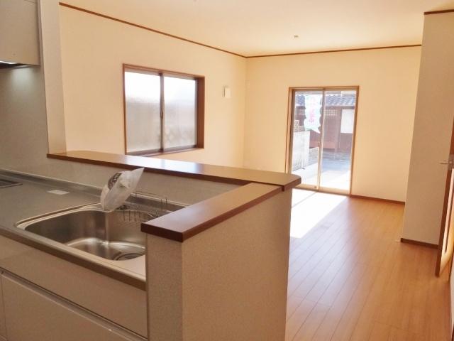 Same specifications photos (Other introspection). Same type other properties living