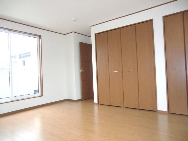 Other introspection. Same specifications photos (room)