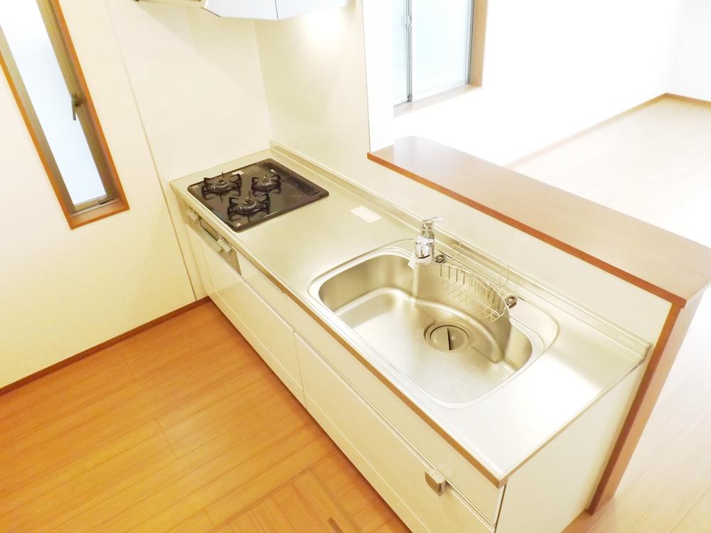 Kitchen. Same construction photo (kitchen) Slide storage type, With built-in water purifier faucet
