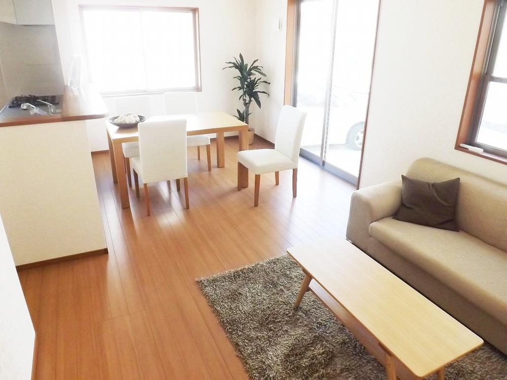 Living. Same construction photos (living) South-facing bright living! 