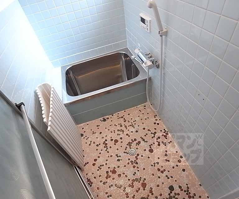 Bath. It is a bathroom. Old you, but it is beautiful.