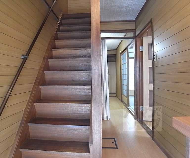 Other room space. Staircase.