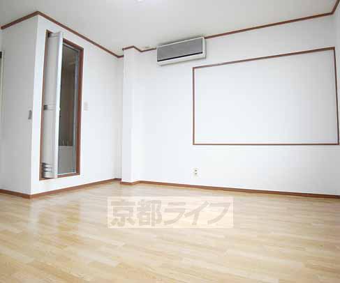 Living and room. It is a beautiful room of white keynote.