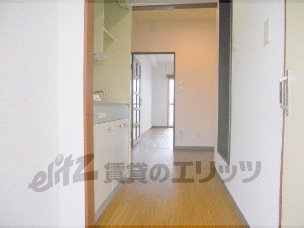 Other room space. Corridor