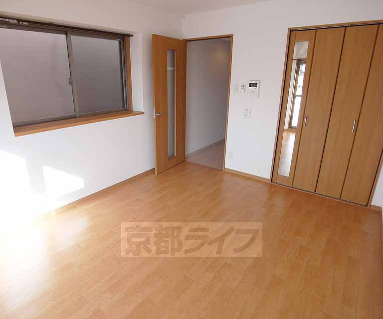 Living and room. It finished in the clean.