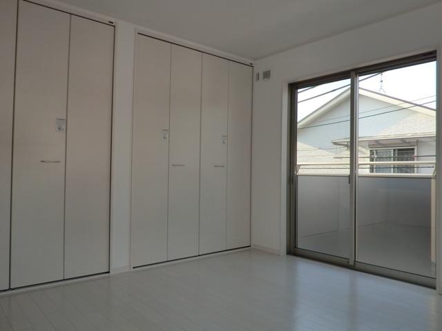 Same specifications photos (Other introspection). Same specifications photo (Western-style introspection)