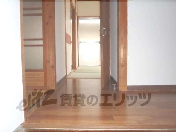 Other room space. Corridor