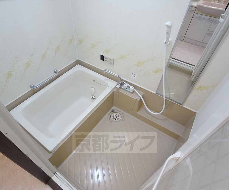 Bath. There bathroom drying