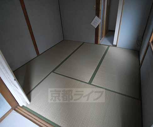 Living and room. Japanese-style room is calm.