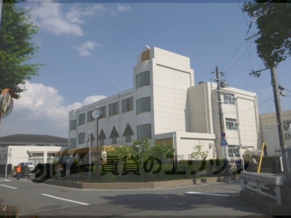 Primary school. 670m until Kuga Mori elementary school (elementary school)