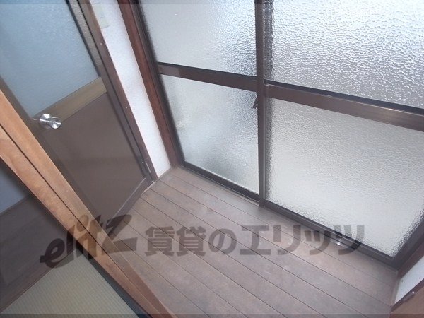 Other room space. Corridor