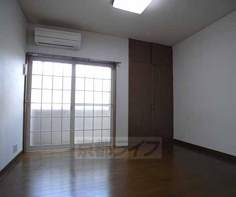 Living and room. Beautiful Western-style