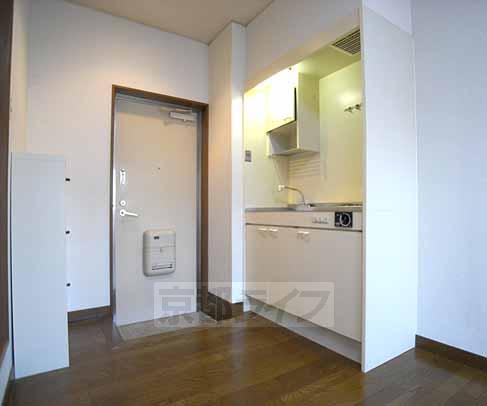 Entrance. Kitchen and entrance as seen from the room