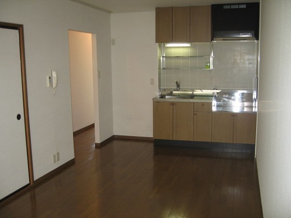 Living and room. Living 10 Pledge over